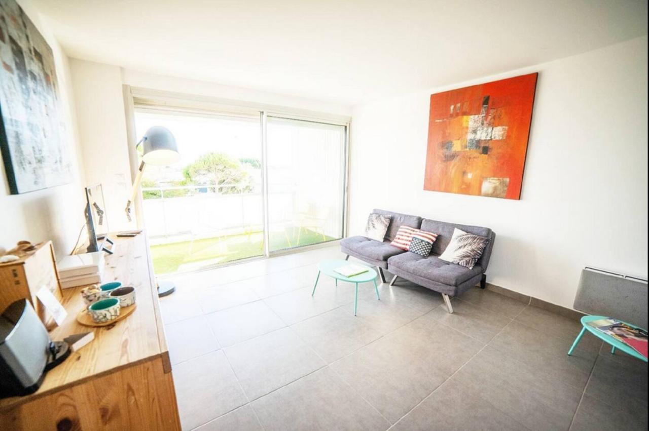 LE CALDERINI APPART - Face PLAGE WIFI et PARK Gratuit CALME - Résid Le Surcouf - CoHôteConciergerie La Grande Motte Esterno foto